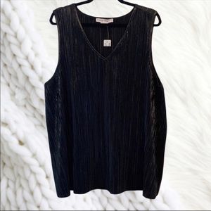 PENNINGTONS stretch black dressy tank top. Super cute!